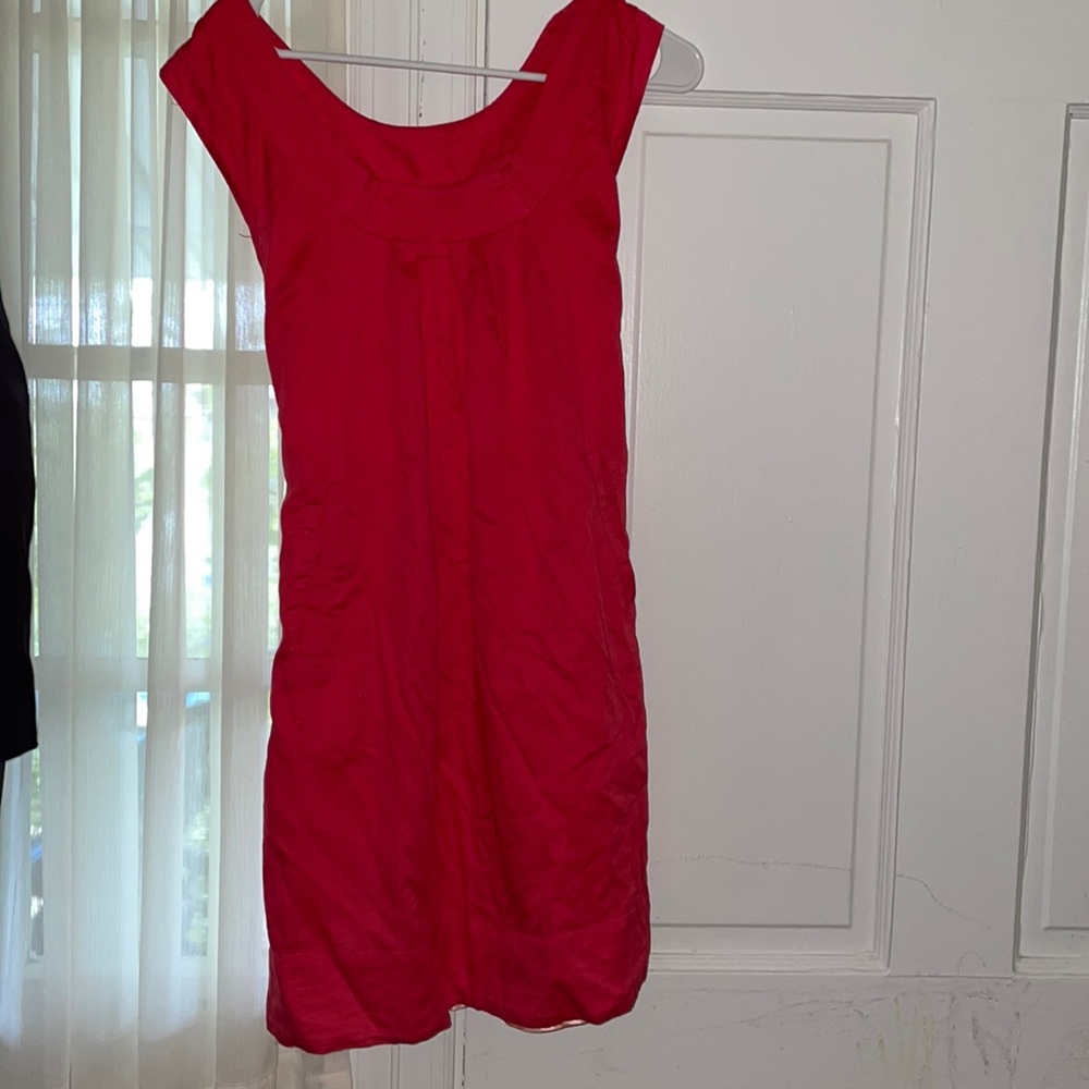 Pretty in Pink! This cotton dress is a great color and fit.